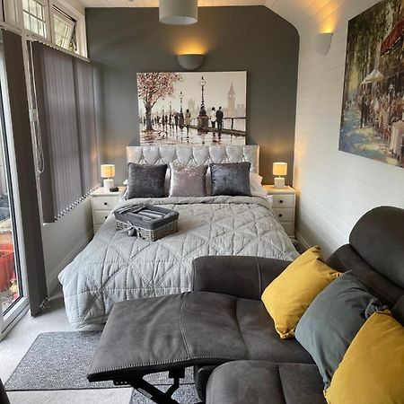 Cosy Cabin By The Seaside With Hot Tub Apartamento Birchington-on-Sea Exterior foto