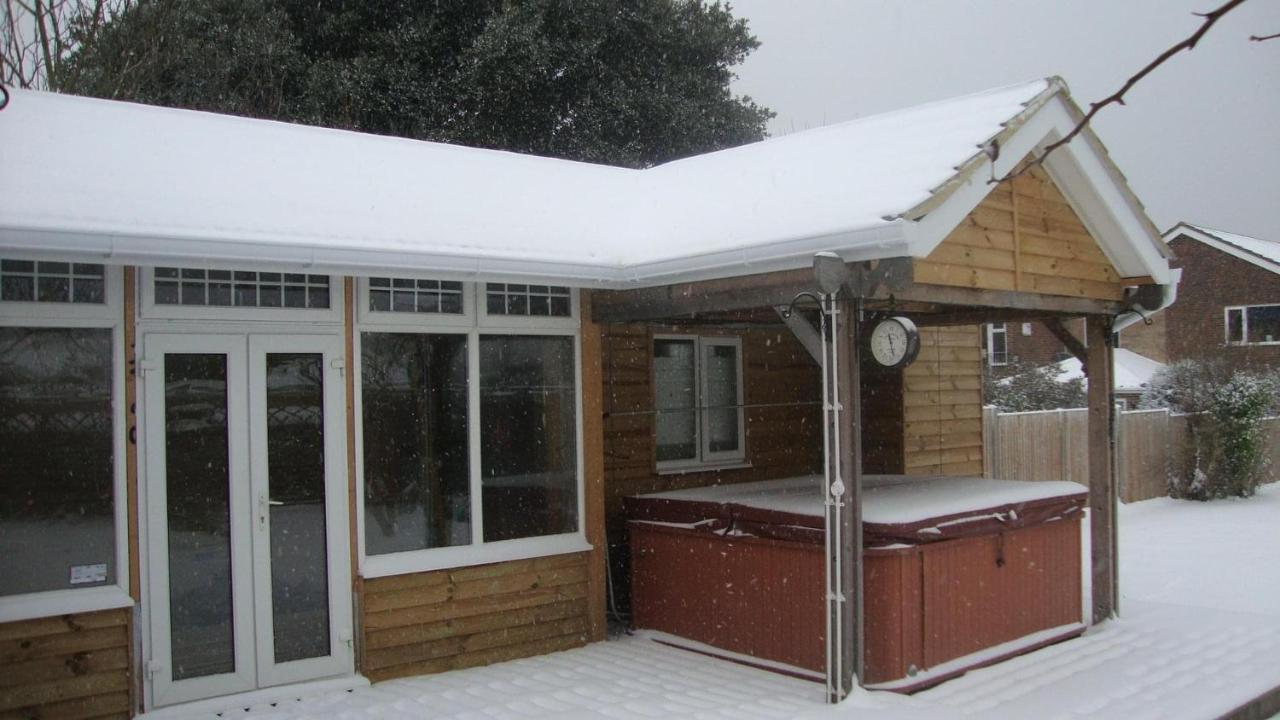 Cosy Cabin By The Seaside With Hot Tub Apartamento Birchington-on-Sea Exterior foto