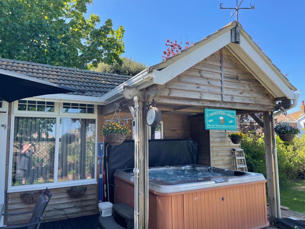 Cosy Cabin By The Seaside With Hot Tub Apartamento Birchington-on-Sea Exterior foto